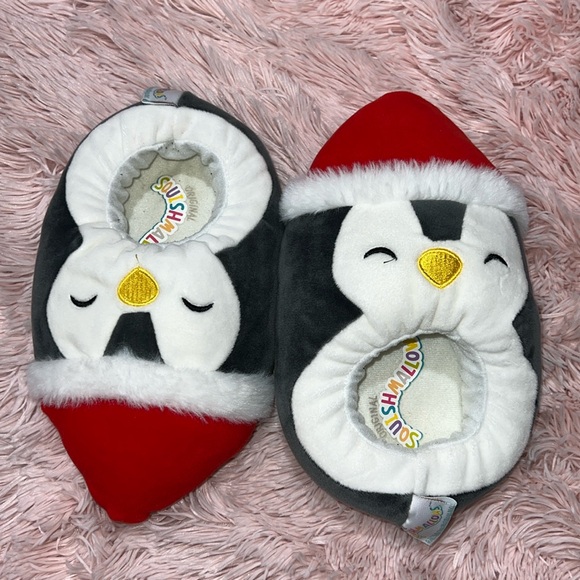 Squishmallows Other - Squishmallow penguin slippers